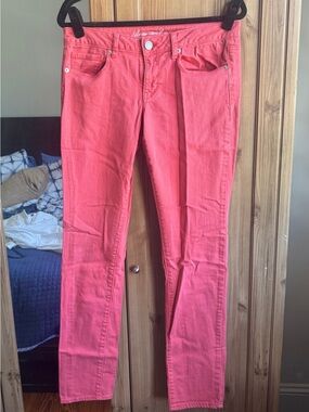 AE  Skinny salmon /coral /  pink Jeans size 8 Long Cotton